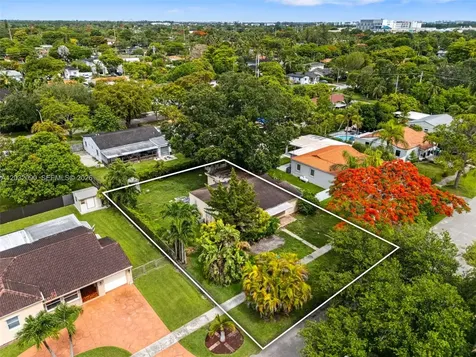 3900 SW 59th Avenue Miami FL 33155