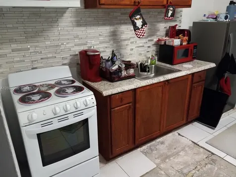 1100 NW 57th Street Miami FL 33127