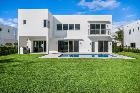 16720 N Botaniko Drive N Weston FL 33326