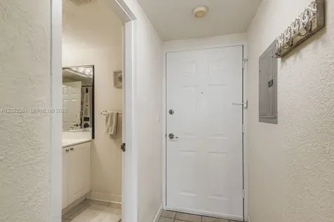 2501 S Ocean Drive Hollywood FL 33019