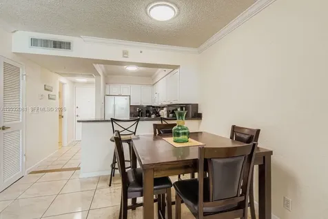 2501 S Ocean Drive Hollywood FL 33019