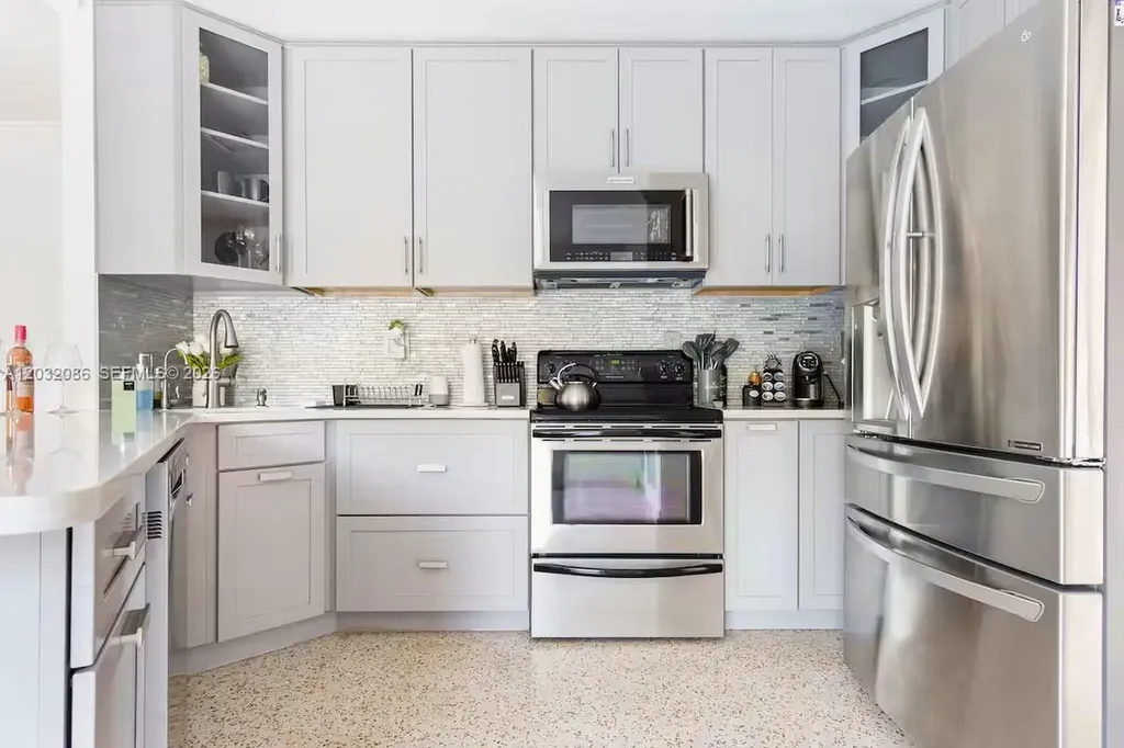 1736 NE 17th Street Fort Lauderdale FL 33305