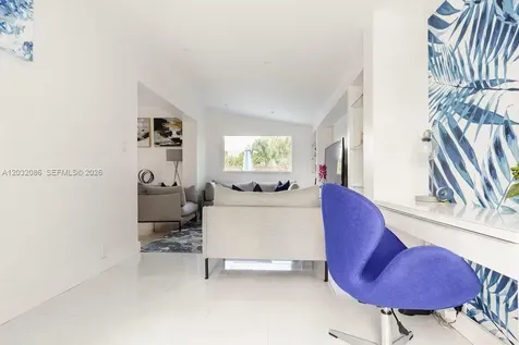 1736 NE 17th Street Fort Lauderdale FL 33305
