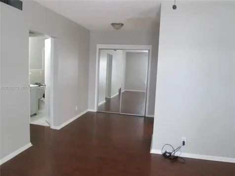 2250 NE 66th Street Fort Lauderdale FL 33308