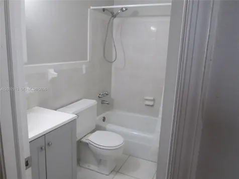 2250 NE 66th Street Fort Lauderdale FL 33308