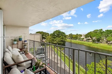 7725 SW 86th Street Miami FL 33143