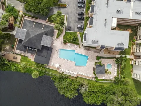 7725 SW 86th Street Miami FL 33143