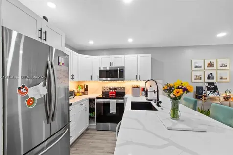 7725 SW 86th Street Miami FL 33143