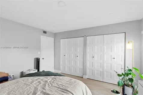 7725 SW 86th Street Miami FL 33143