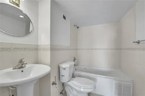 150 SE 25th Road Miami FL 33129