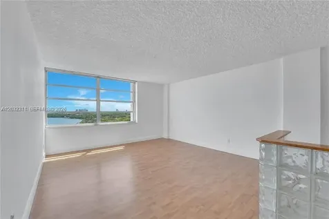 150 SE 25th Road Miami FL 33129