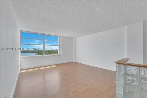 150 SE 25th Road Miami FL 33129