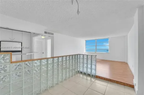 150 SE 25th Road Miami FL 33129