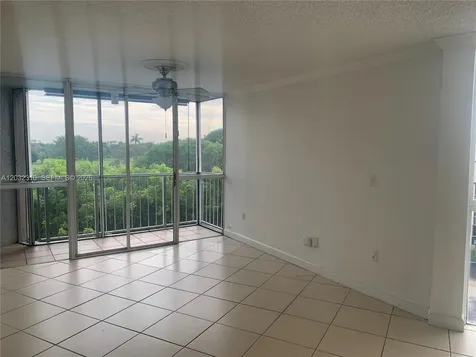 Hialeah FL 33015