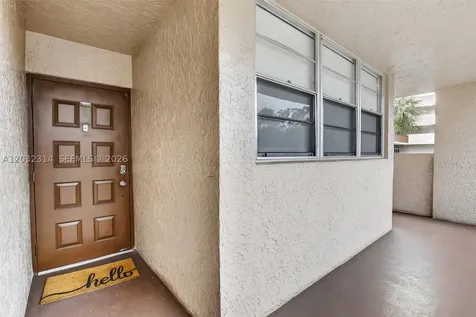 1911 Sabal Palm Drive Davie FL 33324