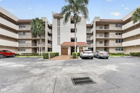 1911 Sabal Palm Drive Davie FL 33324