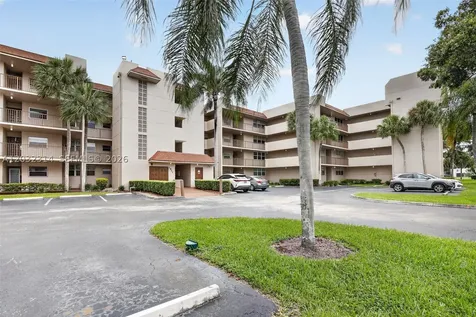 1911 Sabal Palm Drive Davie FL 33324