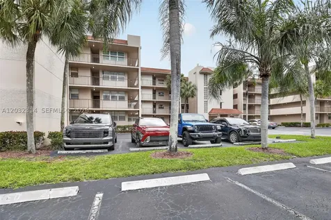 1911 Sabal Palm Drive Davie FL 33324