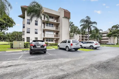 1911 Sabal Palm Drive Davie FL 33324