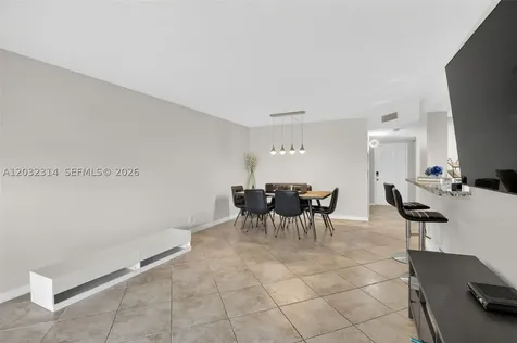 1911 Sabal Palm Drive Davie FL 33324