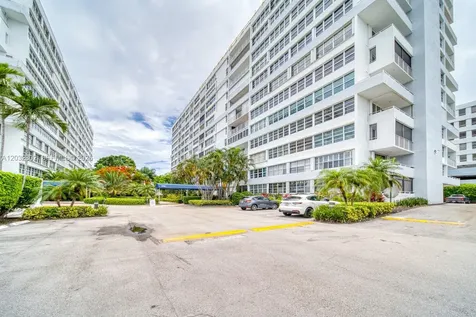 1160 N Federal Highway Fort Lauderdale FL 33304