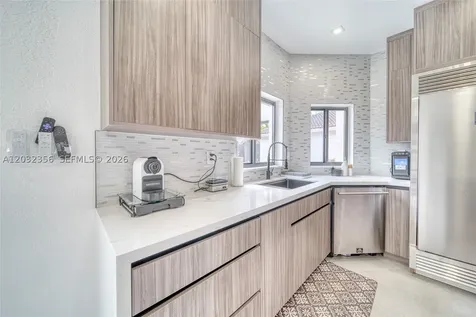 7963 NW 195th Terrace Hialeah FL 33015