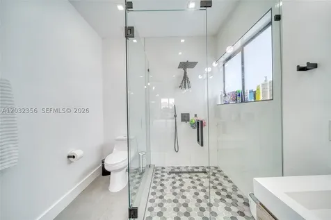 7963 NW 195th Terrace Hialeah FL 33015