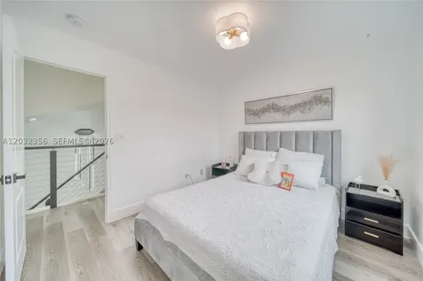 7963 NW 195th Terrace Hialeah FL 33015