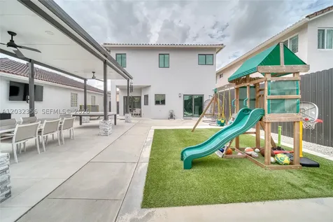 7963 NW 195th Terrace Hialeah FL 33015