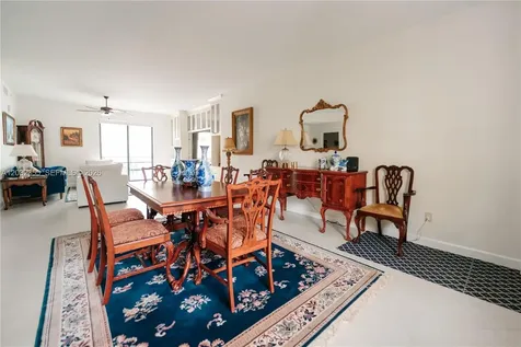 8390 SW 72nd Avenue Miami FL 33143