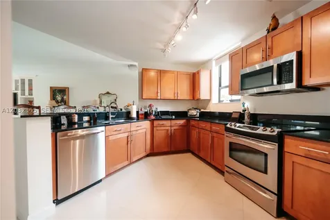 8390 SW 72nd Avenue Miami FL 33143