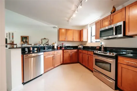 8390 SW 72nd Avenue Miami FL 33143