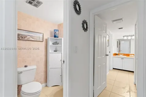 3675 N Country Club Drive Aventura FL 33180