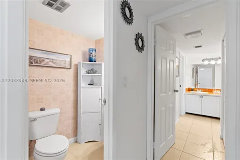 3675 N Country Club Drive Aventura FL 33180