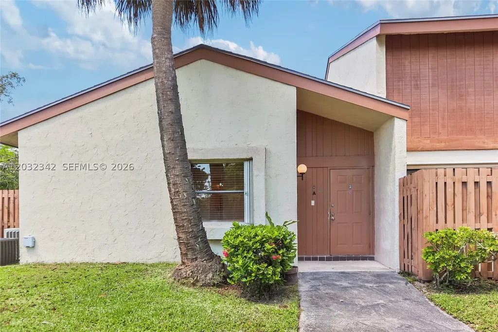 11521 SW 109th Road Miami FL 33176