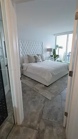 300 S Pointe Drive Miami Beach FL 33139