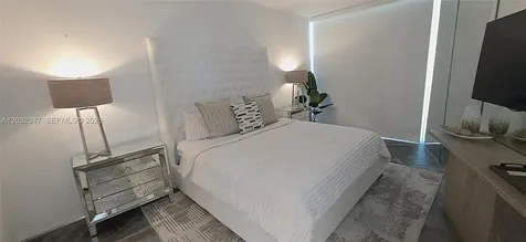 300 S Pointe Drive Miami Beach FL 33139