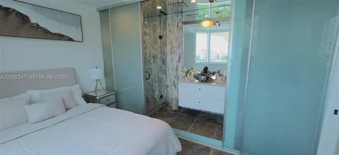 300 S Pointe Drive Miami Beach FL 33139