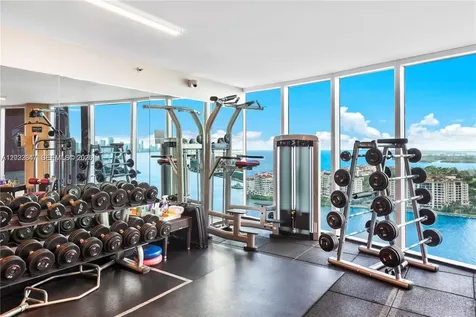 300 S Pointe Drive Miami Beach FL 33139