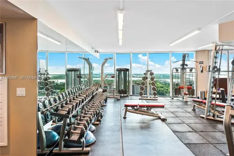 300 S Pointe Drive Miami Beach FL 33139