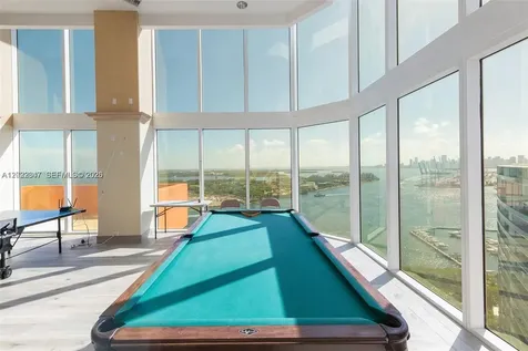 300 S Pointe Drive Miami Beach FL 33139