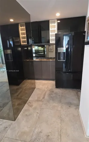 300 S Pointe Drive Miami Beach FL 33139