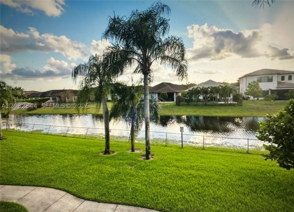 1200 SW 113th Terrace Pembroke Pines FL 33025