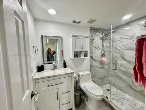 1200 SW 113th Terrace Pembroke Pines FL 33025