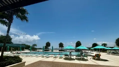 500 Bayview Drive Sunny Isles Beach FL 33160