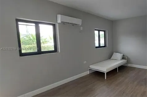 3735 NW 21st Court Miami FL 33142