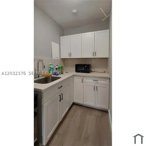 3735 NW 21st Court Miami FL 33142
