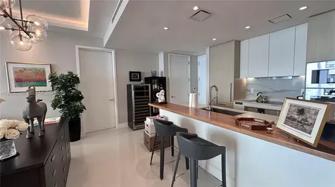 15701 Collins Avenue Sunny Isles Beach FL 33160