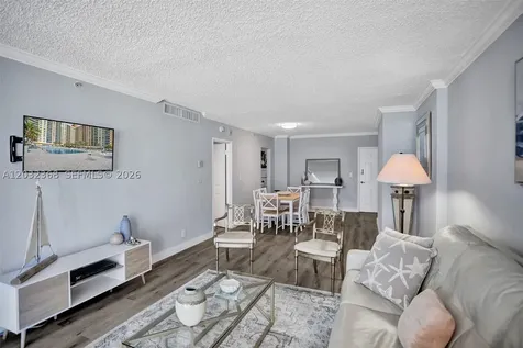 2501 S Ocean Drive Hollywood FL 33019