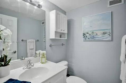 2501 S Ocean Drive Hollywood FL 33019